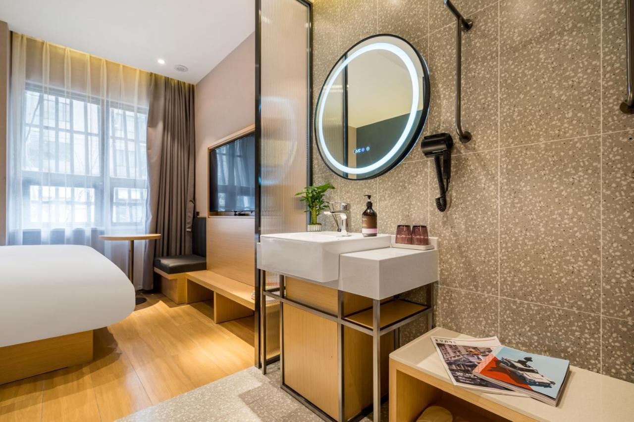 Meego Smart Select Hotel Şanghay Dış mekan fotoğraf